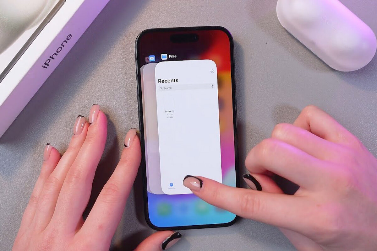 iPhone mới cầm tay, đừng mắc 6 lỗi này nếu không muốn dở khóc dở cười - Hình 1 Đóng ứng dụng liên tục