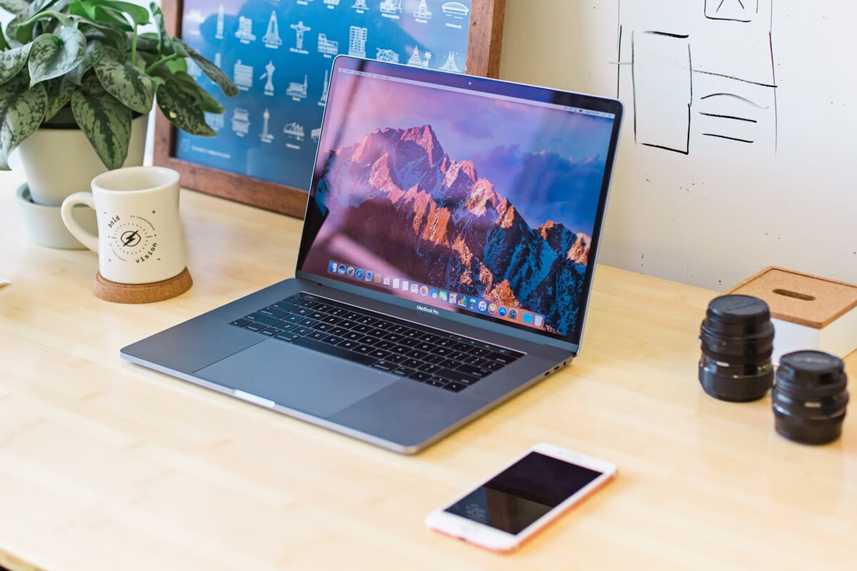 Apple vừa đưa loạt iPhone và MacBook vào danh sách  apple khai tu iphone 8 plus va macbook