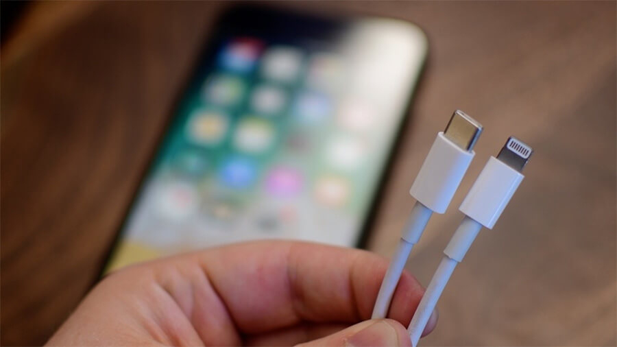 Apple liệu có toang khi Châu Âu buộc hãng bỏ cáp Lightning và sử dụng USB Type C - Hình 1