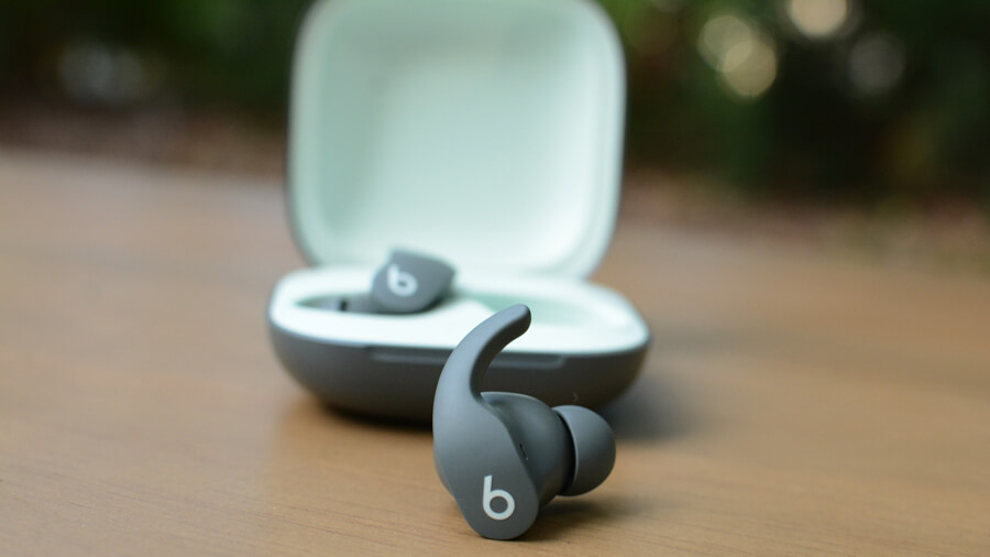 Apple ra mắt tai nghe Beats Fit Pro: Chất lượng âm thanh tốt hơn AirPods Pro, giá cả phải chăng - Hình 2