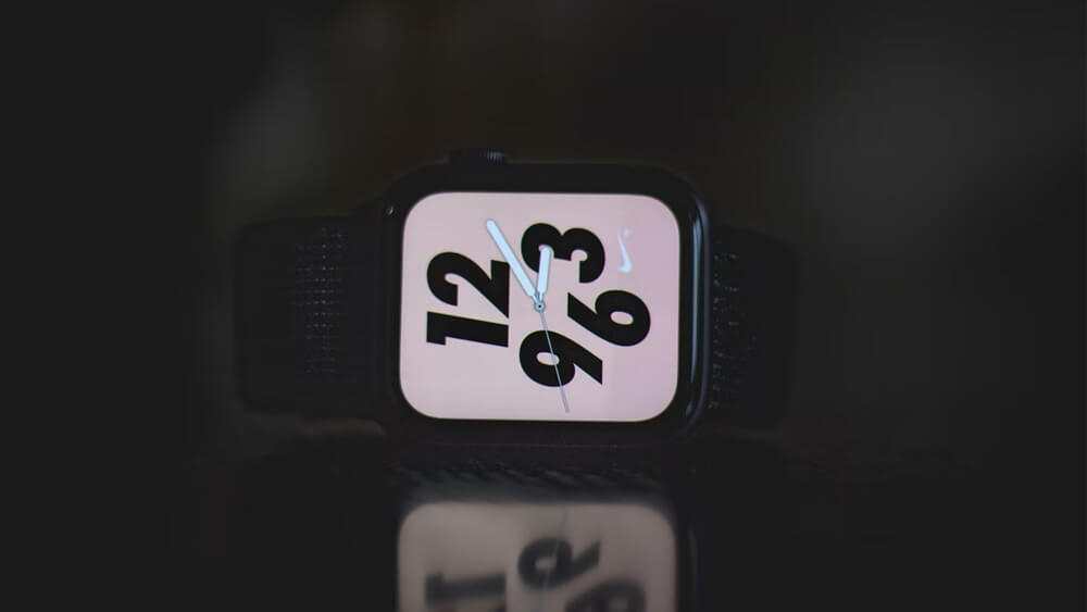 Apple Watch giảm giá đậm sâu đến 32%, giá chỉ hơn 4 triệu một xíu - Hình 2 Apple Watch S4