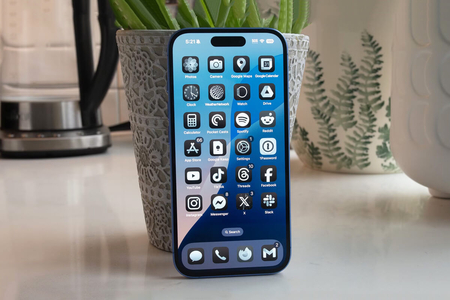 6 cách 'hạ nhiệt' iPhone bị nóng sau khi lên iOS 26