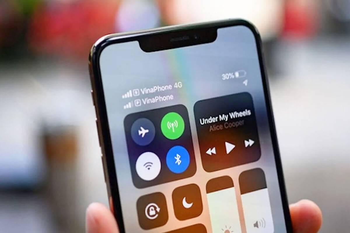 Cách khắc phục lỗi iPhone chạy iOS 26 nóng máy - Hình 5 Sử dụng mạng wifi