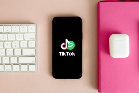 Cách lưu bài hát TikTok vào Spotify để có thể tận hưởng âm nhạc thú vị hơn