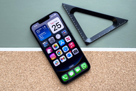 Đánh giá iPhone 16e sau 2 tháng ra mắt, có tệ như lời đồn?