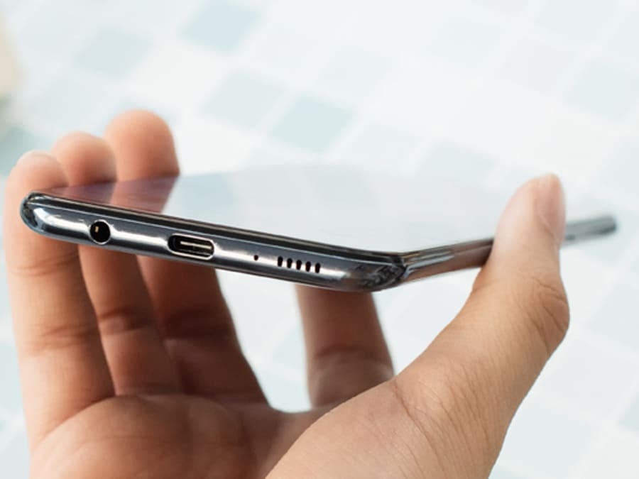 Đánh giá nhanh Samsung Galaxy A50: Smartphone tầm trung 3 camera mặt sau - Hình 6