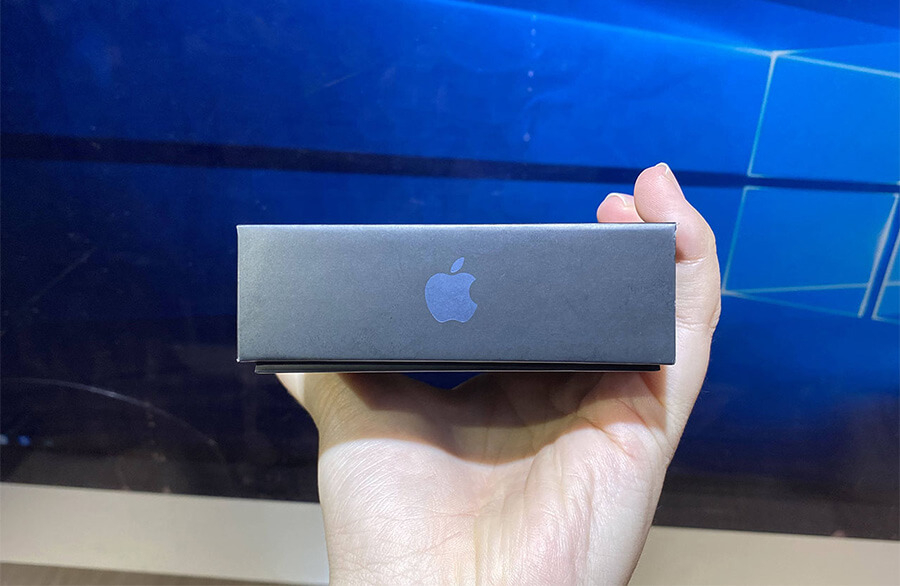 Đập hộp iPhone 12 Pro màu xanh: Thanh lịch và sang trọng đến lạ thường - Hình 3