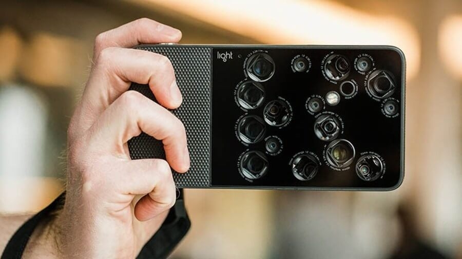 Light L16 - chiếc máy ảnh có 16 ống kính cùng kích thước tương đương điện thoại thông minh