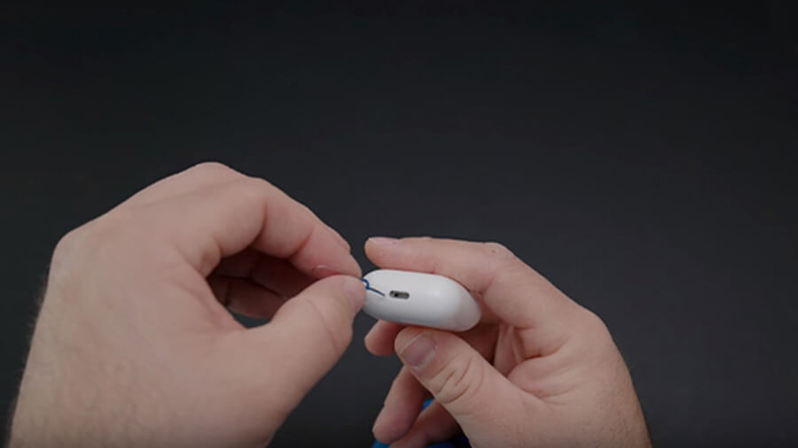 Đừng để Airpods của bạn ra "nghĩa địa" chỉ vì vệ sinh không đúng cách - Hình 1 Đừng để Airpods của bạn ra "nghĩa địa" chỉ vì vệ sinh không đúng cách - Hình 1