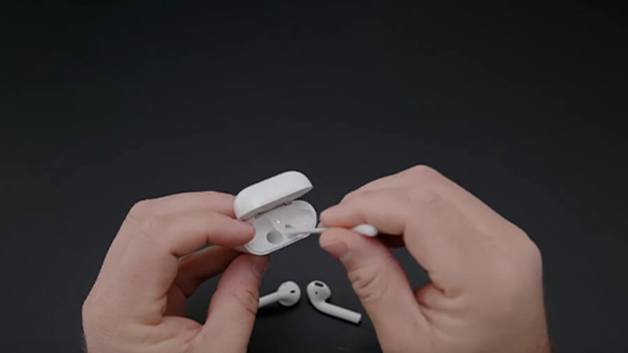 Đừng để Airpods của bạn ra "nghĩa địa" chỉ vì vệ sinh không đúng cách - Hình 6 Đừng để Airpods của bạn ra "nghĩa địa" chỉ vì vệ sinh không đúng cách - Hình 6