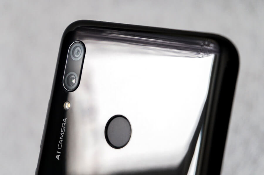 Đánh giá Huawei P Smart 2019: Màn hình lớn, chip Kirin 710, camera kép, Android Pie - Hình 9 Đánh giá Huawei P Smart 2019: Màn hình lớn, chip Kirin 710, camera kép, Android Pie - Hình 9