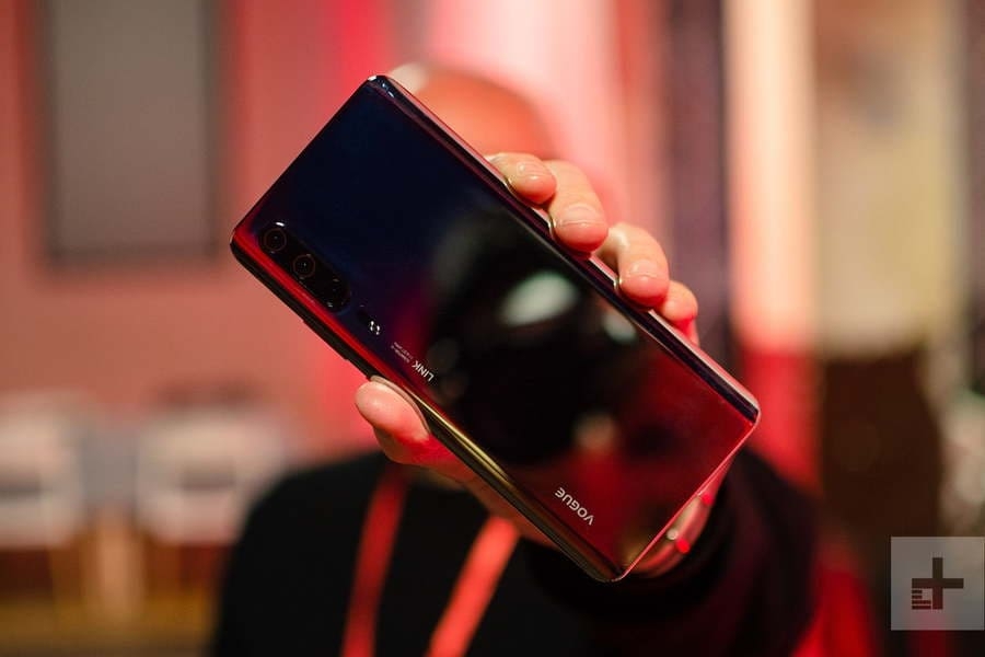 Nguyên mẫu Huawei P30 Pro được Huawei mang tới triển lãm MWC 2019