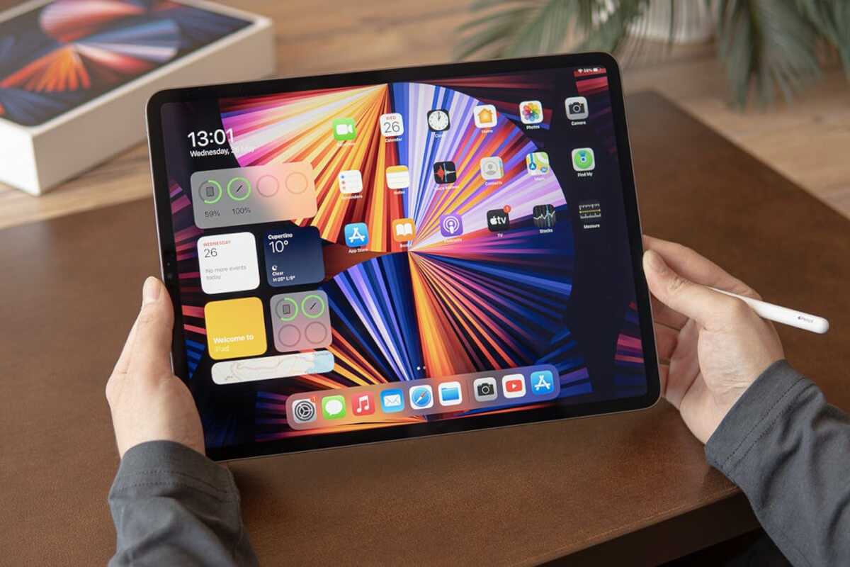 iPad Mini thế hệ tiếp theo có thể sở hữu tấm nền OLED và màn hình lớn hơn - Hình 1