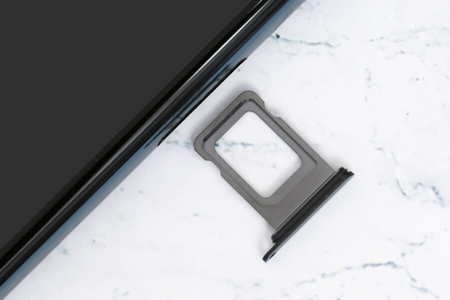 Khay sim iPhone 11 Pro cũ