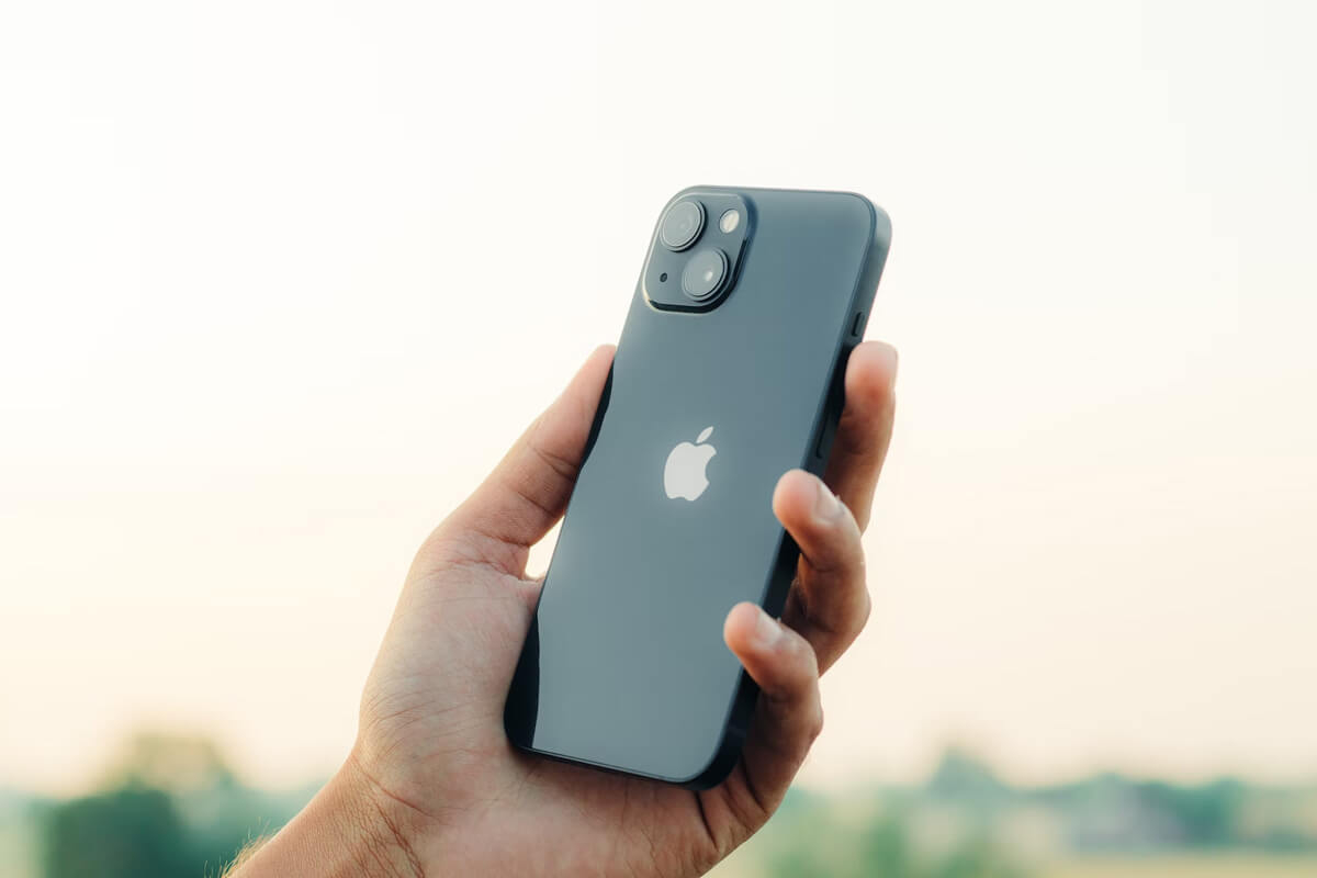 Đánh giá iPhone 13: Tại sao đây là chiếc điện thoại cũ đáng mua nhất hiện nay? - Hình 4 Đánh giá iPhone 13: Tại sao đây là chiếc điện thoại cũ đáng mua nhất hiện nay? - Hình 4