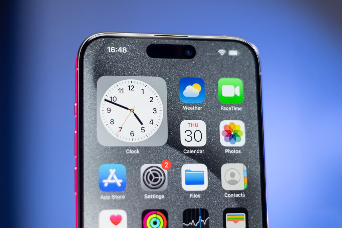 Không đủ tài chính mua iPhone 16 Pro Max, hãy tham khảo ngay mẫu iPhone xịn xò này - Hình 2 Màn hình iPhone 15 Pro