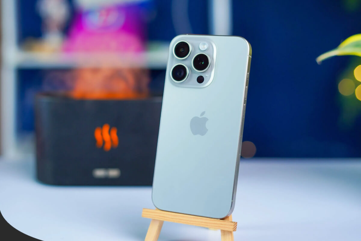 iPhone 15 Pro Max chỉ từ 21.65 triệu, tặng PMH 200K, hỗ trợ trả góp 0% iPhone 15 Pro Max cũ