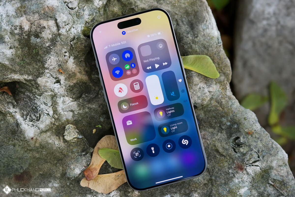 iPhone 16 Pro - Màn hình