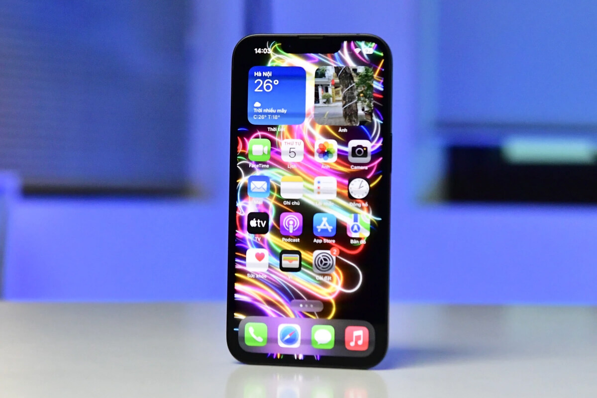 Game thủ không nên bỏ qua 6 smartphone này trong năm 2025 - Hình 4 iPhone 16e