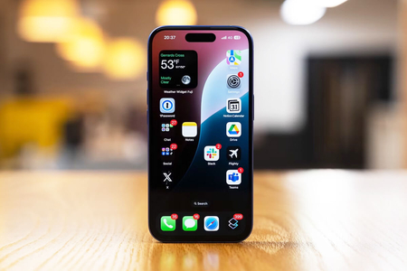 iPhone 17 chuẩn bị 'xóa bỏ' sự keo kiệt của Apple với màn hình mới?