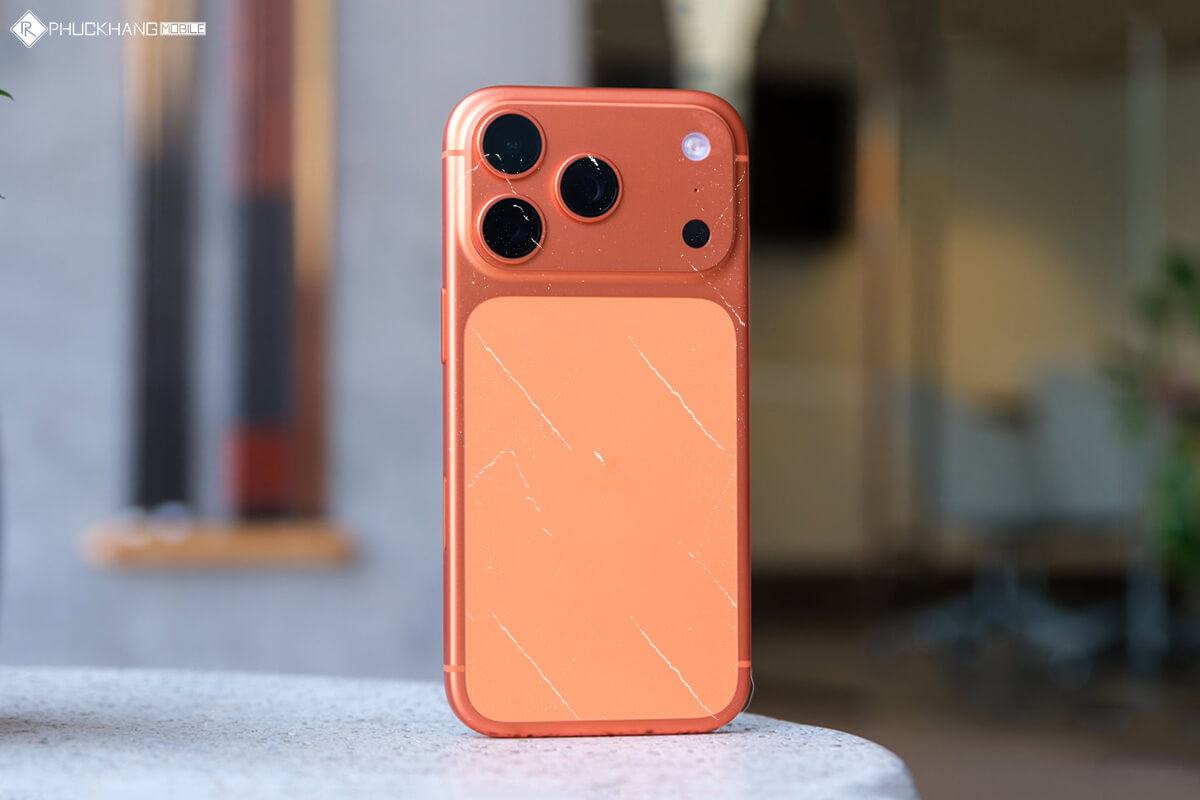 iPhone 17 Pro bị scratchgate iPhone 17 Pro bị scratchgate