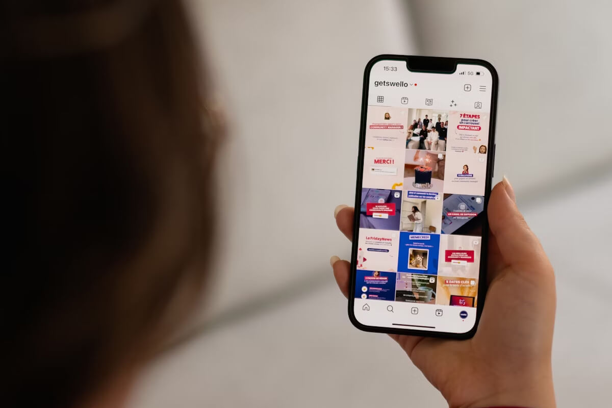 Những mẫu iPhone cho nữ có thiết kế gọn nhẹ, chụp hình đẹp, đáng mua năm 2024 - Hình 3 iPhone cho nữ - Hình 3