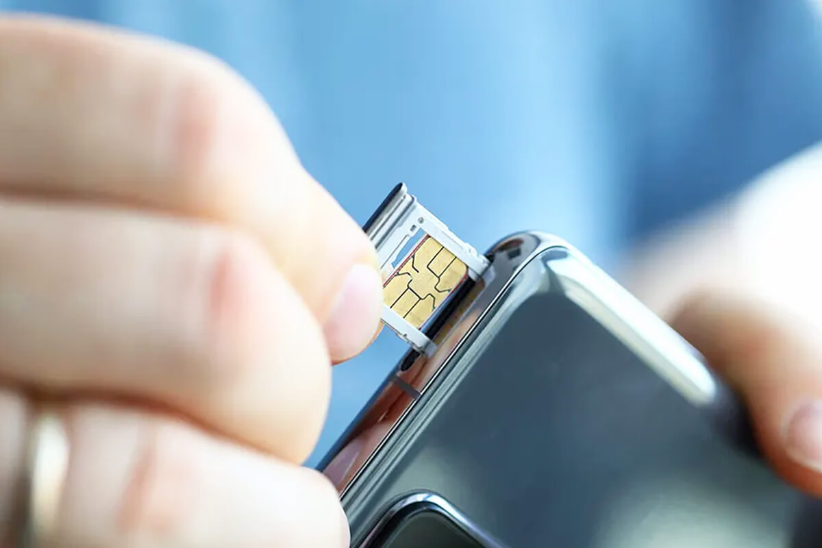 iPhone không nhận SIM? Nguyên nhân và cách khắc phục hiệu quả - Hình 2 iPhone không nhận SIM - Hình 2