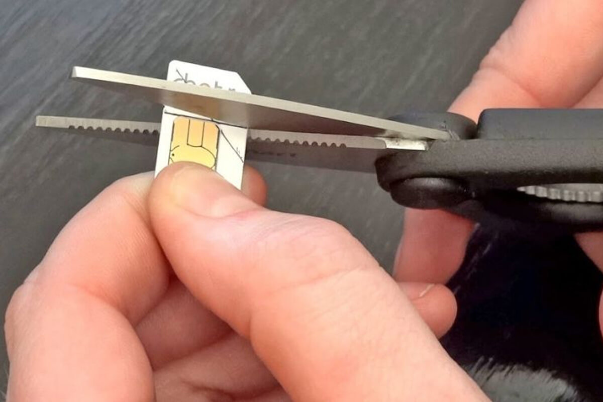 iPhone không nhận SIM? Nguyên nhân và cách khắc phục hiệu quả - Hình 5 iPhone không nhận SIM - Hình 5