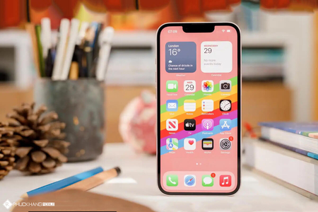 Nên mua iPhone nào làm quà Tết? Top lựa chọn đáng tiền 2026