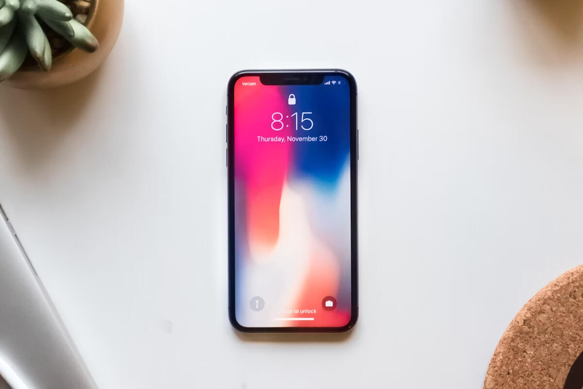 4 mẫu iPhone cũ giá rẻ dành cho học sinh - sinh viên có màn hình lớn và hiệu năng tốt - Hình 2 iPhone X cũ