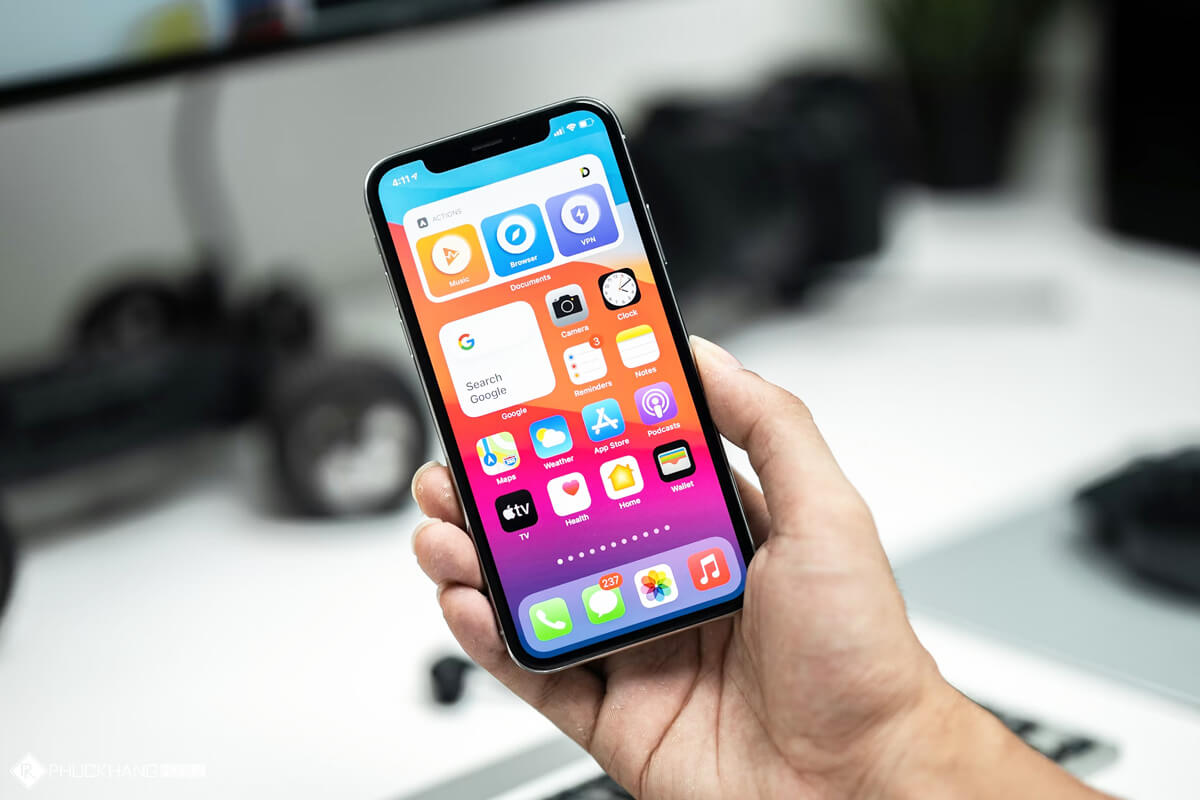 Thiết kế iPhone X