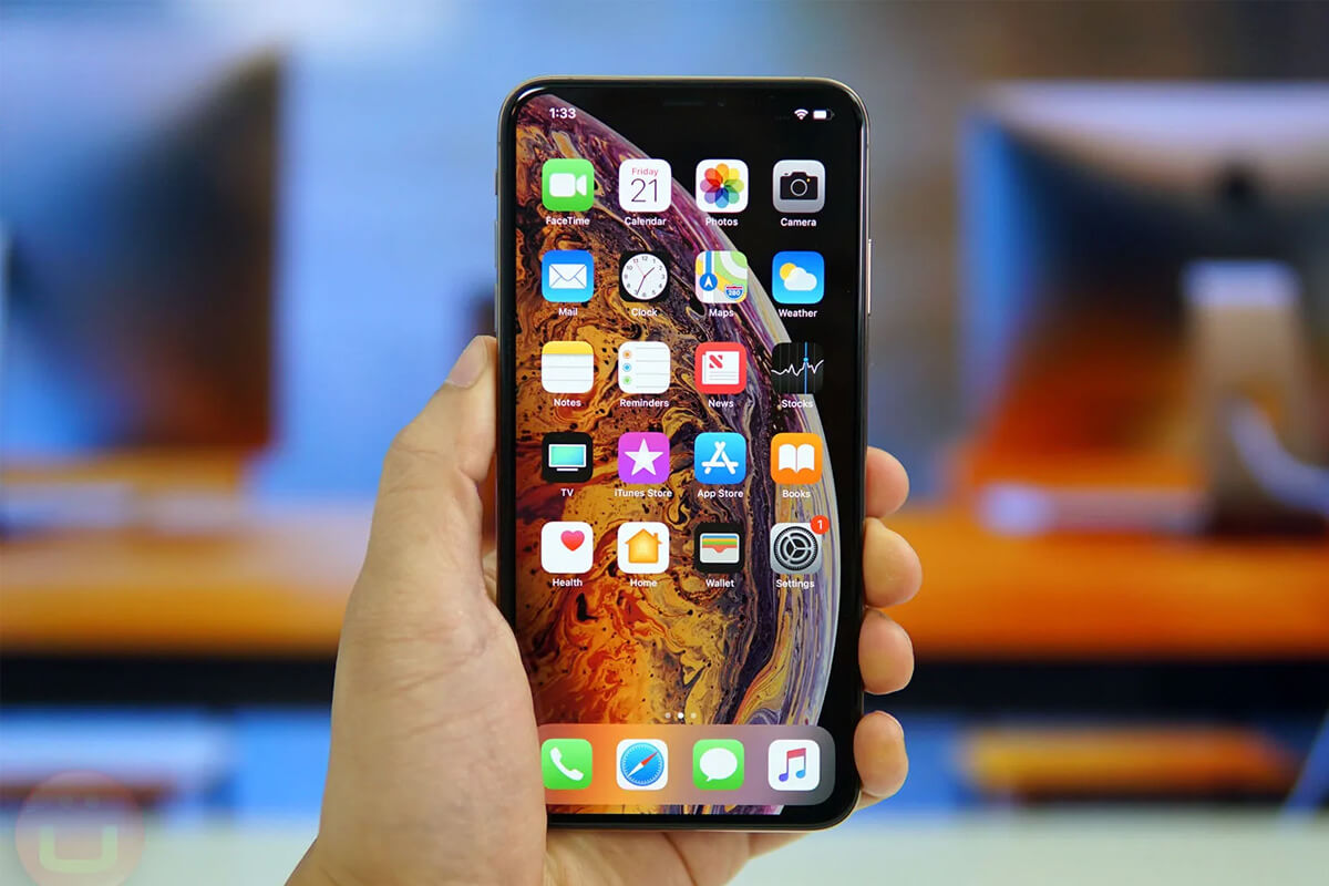 iPhone 12 Mini và iPhone Xs Max: Dưới 5 triệu nên mua iPhone nào khi chênh nhau 100K? - Hình 2 iPhone Xs Max cũ