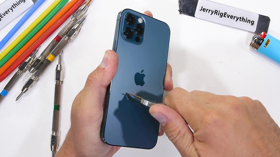 Kiểm tra độ bền iPhone 12 Pro được thực hiện bởi JerryRigEverything - Hình 3