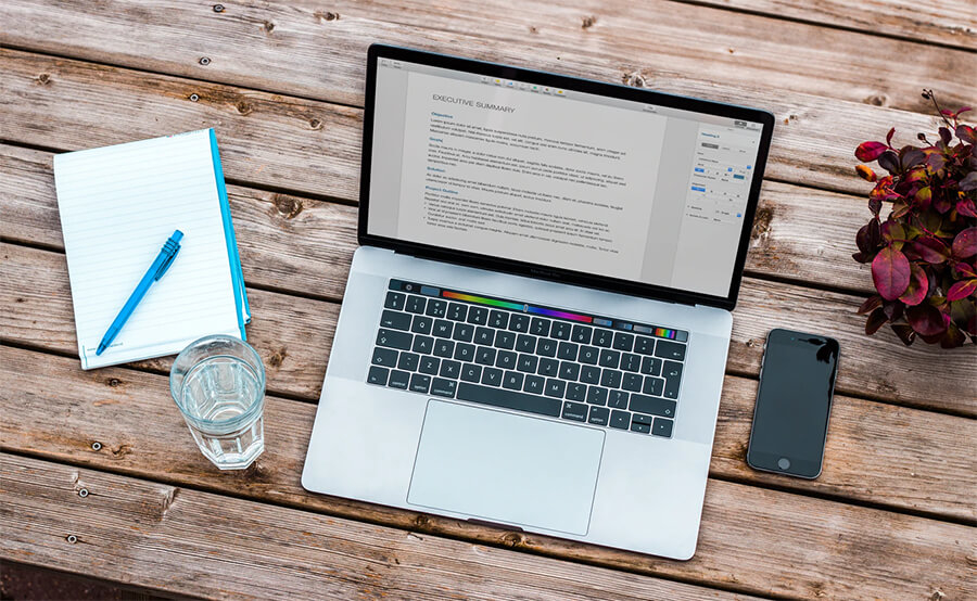 Lý do nên hay không nên mua MacBook Pro có Touch Bar - Hình 1 Lý do nên hay không nên mua MacBook Pro có Touch Bar - Hình 1