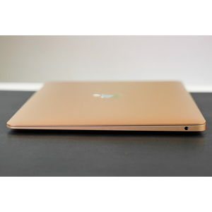 Apple Macbook Air 13 (2019) i5 1.6GHz/8GB/256GB (Cũ - 99%)