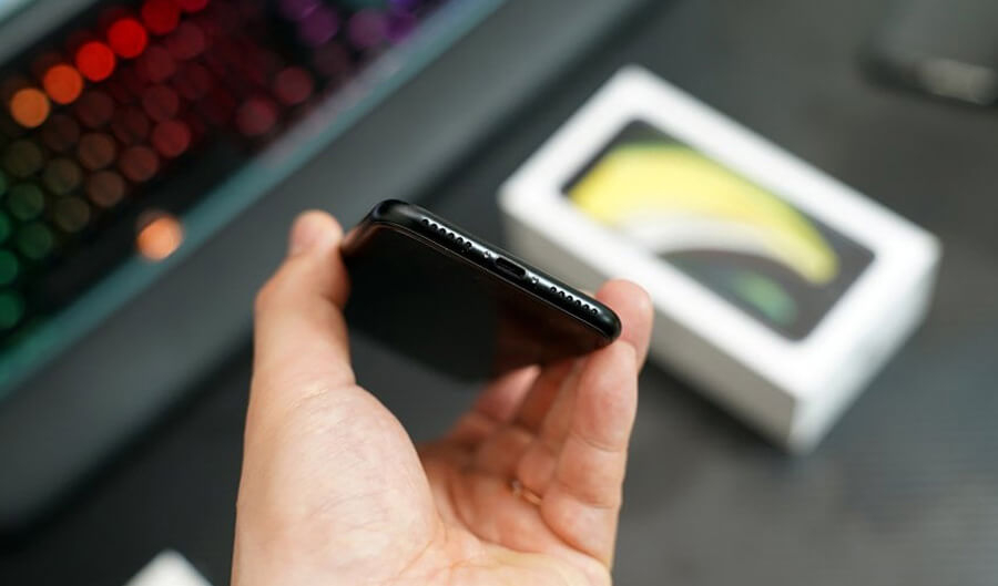 Mở hộp & đánh giá nhanh iPhone SE 2020 bản xách tay Hàn Quốc: Có gì đặc biệt? - Hình 5 Mở hộp & đánh giá nhanh iPhone SE 2020 bản xách tay Hàn Quốc: Có gì đặc biệt? - Hình 5