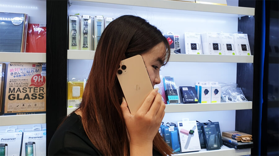 Mở hộp iPhone 11 Pro Max màu vàng: Quá tuyệt, quá ngon! - Hình 4 Mở hộp iPhone 11 Pro Max màu vàng: Quá tuyệt, quá ngon! - Hình 4