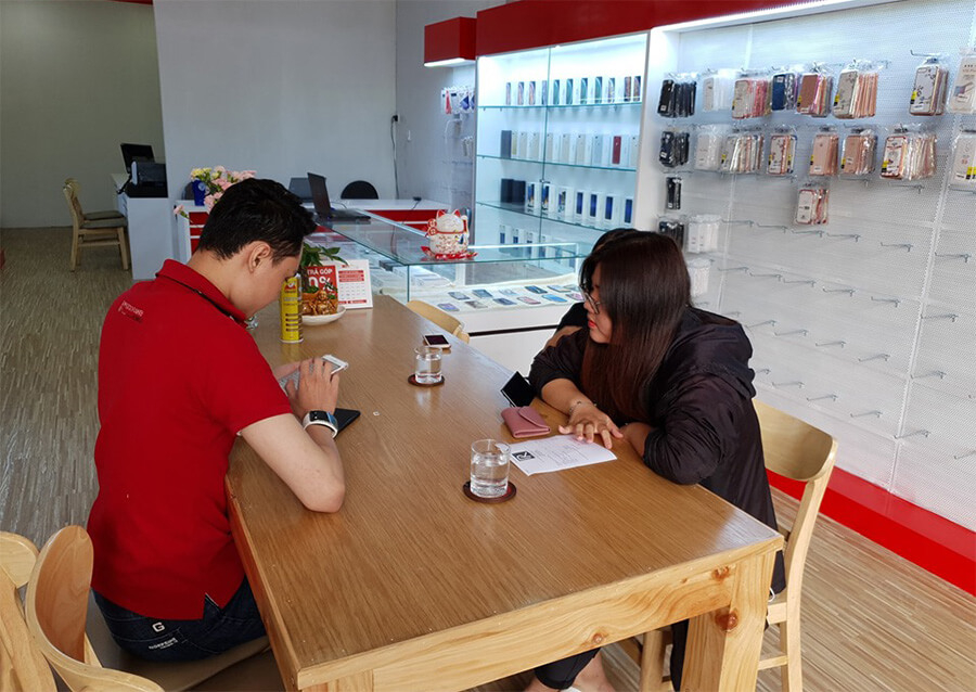 Mua iPhone cũ còn mới đến 99%, bảo hành 12 tháng - Hình 2 Mua iPhone cũ còn mới đến 99%, bảo hành 12 tháng - Hình 2