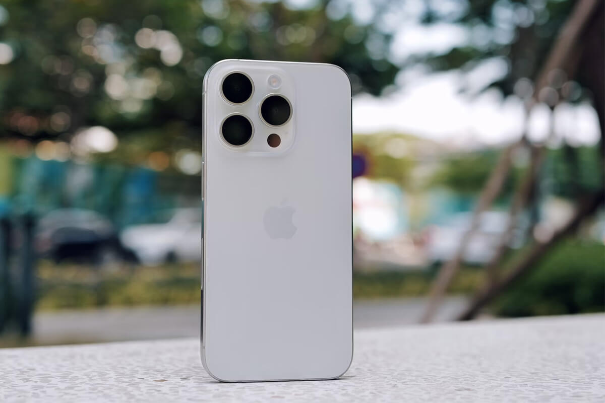 iPhone 15 Pro Max iPhone 15 Pro Max