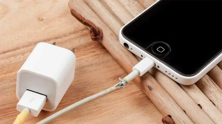 Những sai lầm người dùng vẫn hay mắc phải khi sạc điện thoại - Hình 1 Những sai lầm người dùng vẫn hay mắc phải khi sạc điện thoại - Hình 1