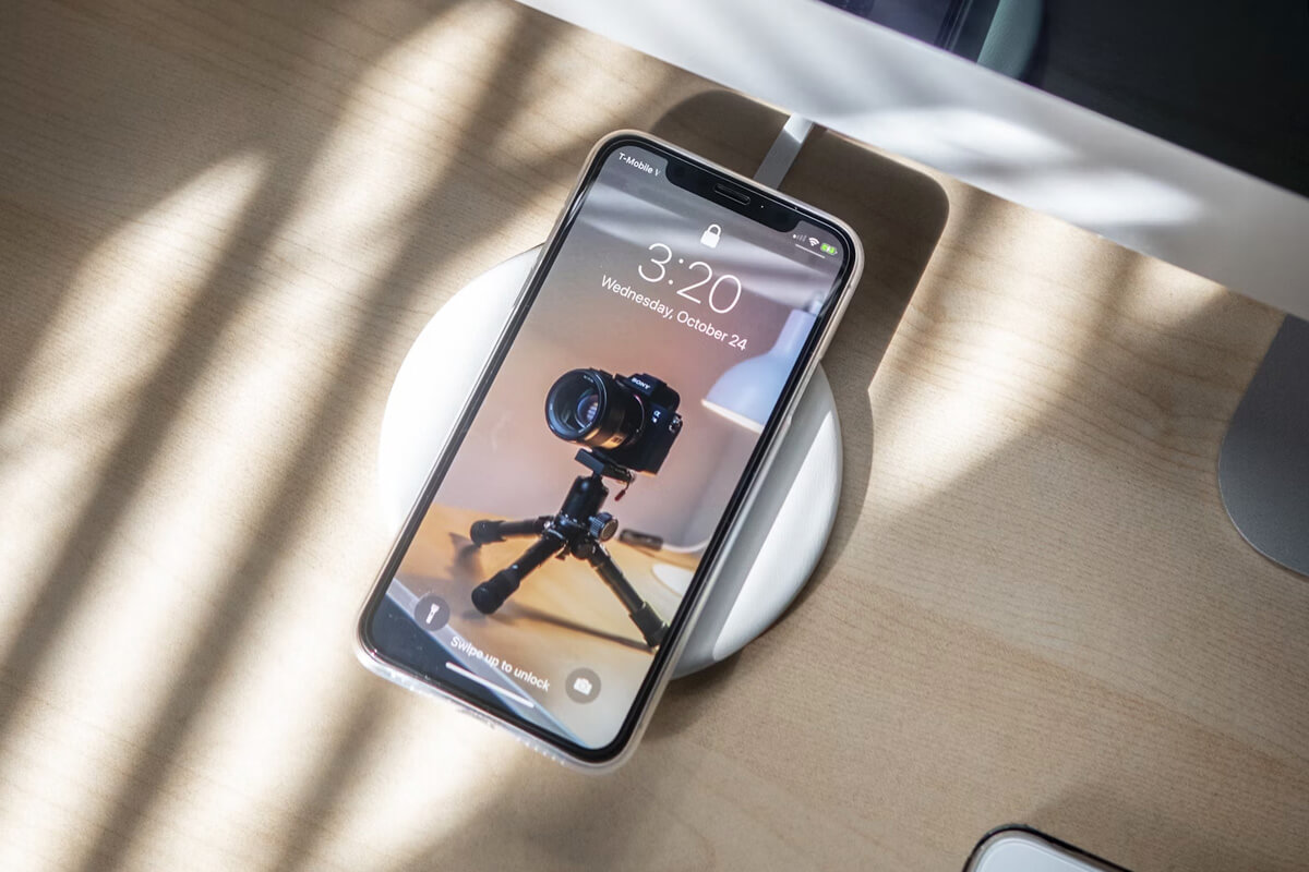 Sạc iPhone không dây liệu có gây hại cho pin hay không? - Hình 1 Sạc không dây có gây hại cho pin iPhone - Hình 1