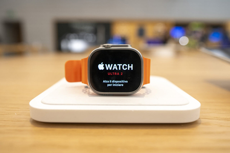 Apple không 'chơi' với camera nữa mà là 'ẩn' nó luôn