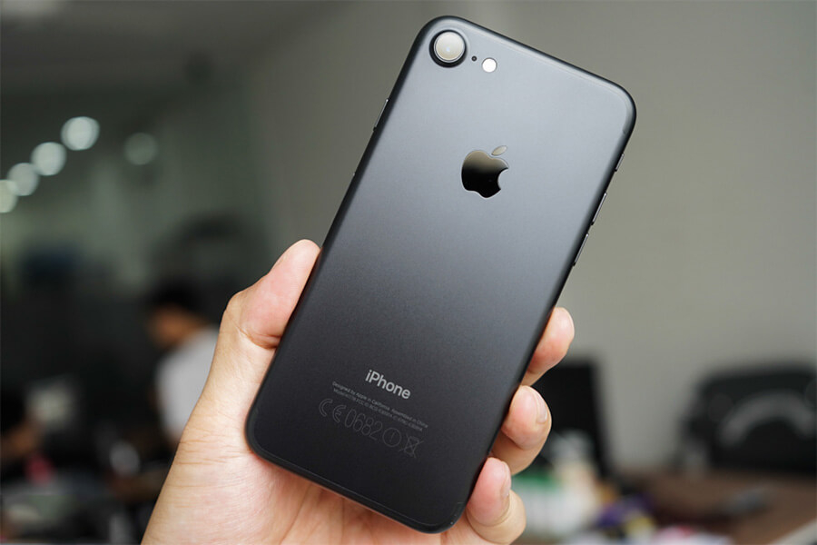 Sự hấp dẫn của 4 chiếc iPhone giá rẻ được quan tâm nhiều nhất tại Phúc Khang Mobile - Hình 3 Sự hấp dẫn của 4 chiếc iPhone giá rẻ được quan tâm nhiều nhất tại Phúc Khang Mobile - Hình 3