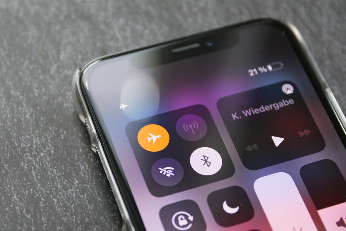 iPhone bắt sóng yếu: Nguyên nhân và cách khắc phục mới nhất 2024 - Hình 2 Bật tắt chế độ máy bay