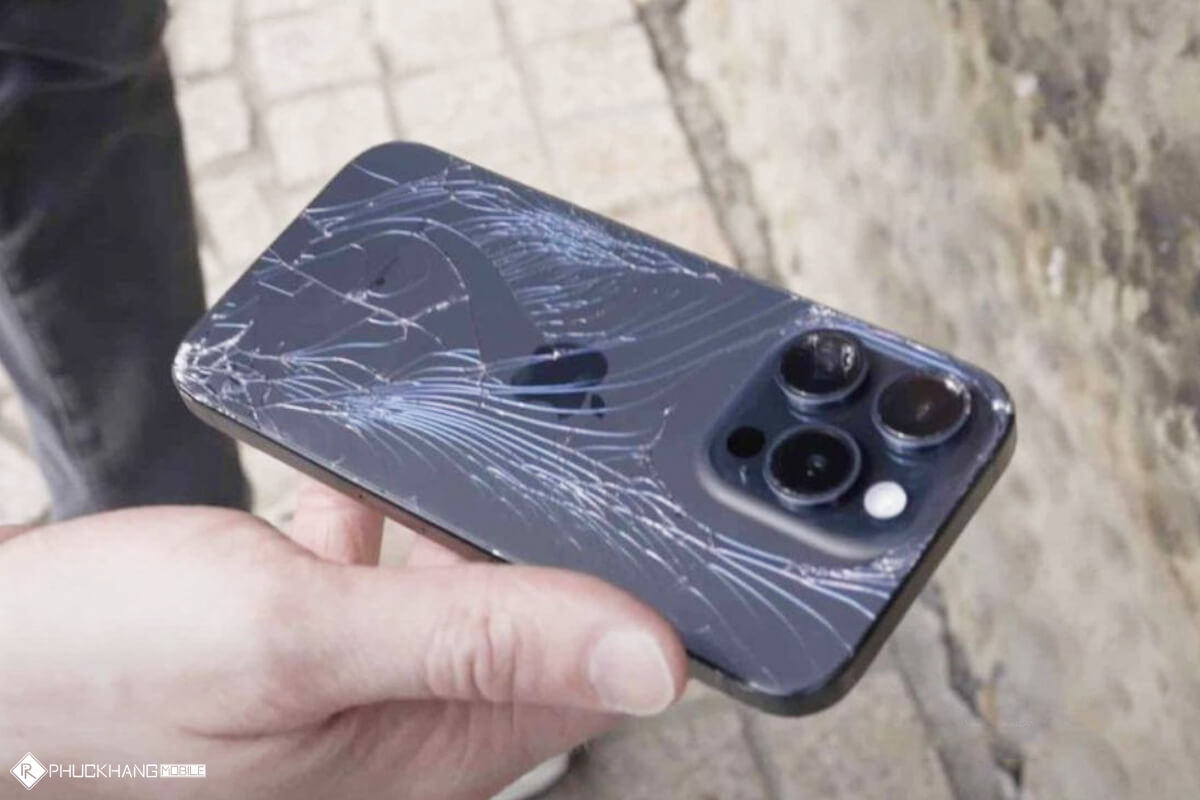 Thay kính lưng iPhone