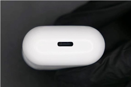 AirPods Pro trang bị cổng kết nối USB-C 'chính thức' xuất hiện