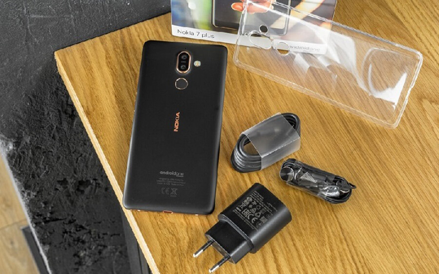 Nokia 7 Plus Nokia 7 Plus