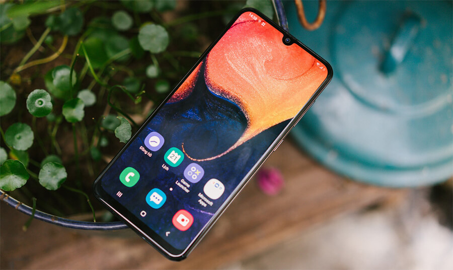 Top 5 smartphone tràn viền, tầm giá 8 triệu đồng nóng hổi nửa đầu năm 2019 - Hình 4 Top 5 smartphone tràn viền, tầm giá 8 triệu đồng nóng hổi nửa đầu năm 2019 - Hình 4