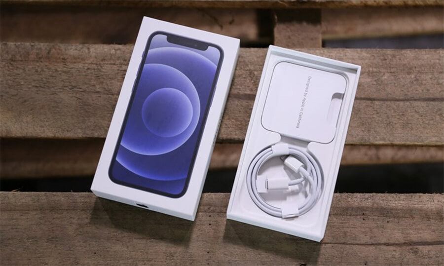 Trên tay và đánh giá nhanh iPhone 12 mini màu đen: Nhỏ nhắn, xinh xắn và cực đáng yêu - Hình 1 Trên tay và đánh giá nhanh iPhone 12 mini màu đen: Nhỏ nhắn, xinh xắn và cực đáng yêu - Hình 1