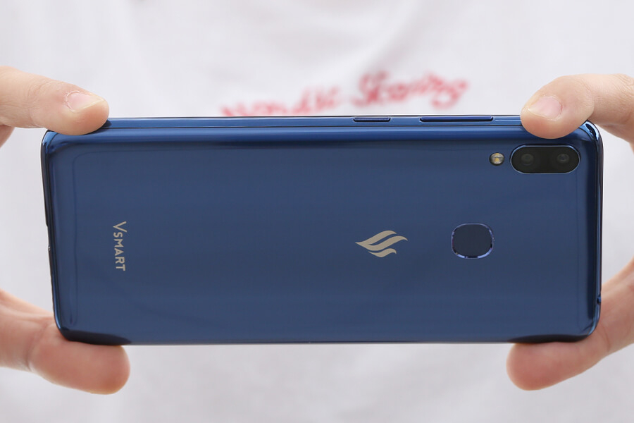 Vsmart Joy 1+ là một trong những smartphone tuyệt vời cho người dùng. Vsmart Joy 1+ là một trong những smartphone tuyệt vời cho người dùng.
